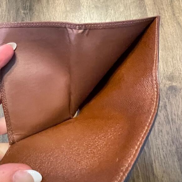 Louis Vuitton Monogram Canvas Koala Wallet - Picture 13 of 16